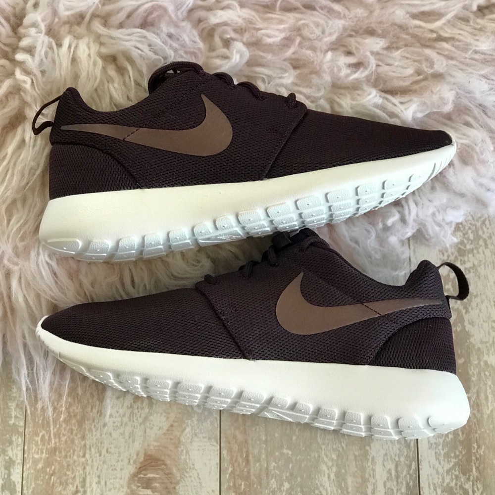 NWTNike Roshe port wine - Picture 8 of 8